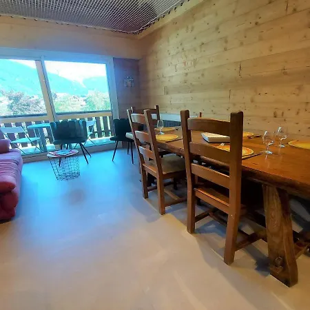 Apartment Renove Avec Mezzanine Et Balcon Au Coeur De Samoens, Ideal Pour Famille Nombreuse - Fr-1-624-69 Samoens